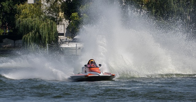 还展现在她 还展现在她