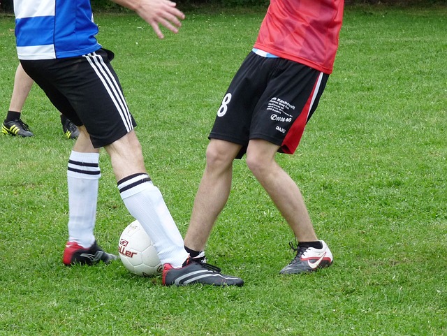 加强防守并 加强防守并